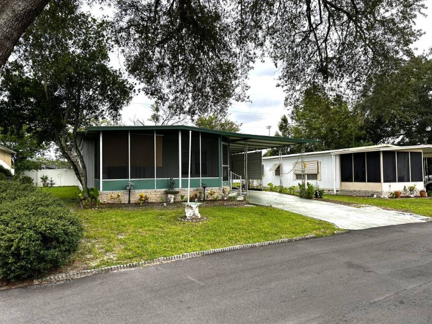 Ocala, FL Mobile Home for Sale located at 3150 Ne 36th Ave The Villas At Spanish Oaks